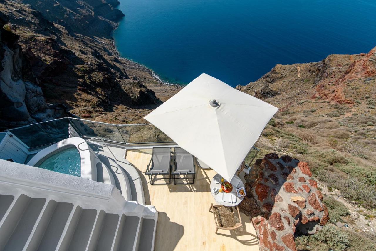 Cliff Suite Sea View both Indoor & Outdoor Jetted Plunge Pools,1588223792:JPEG
